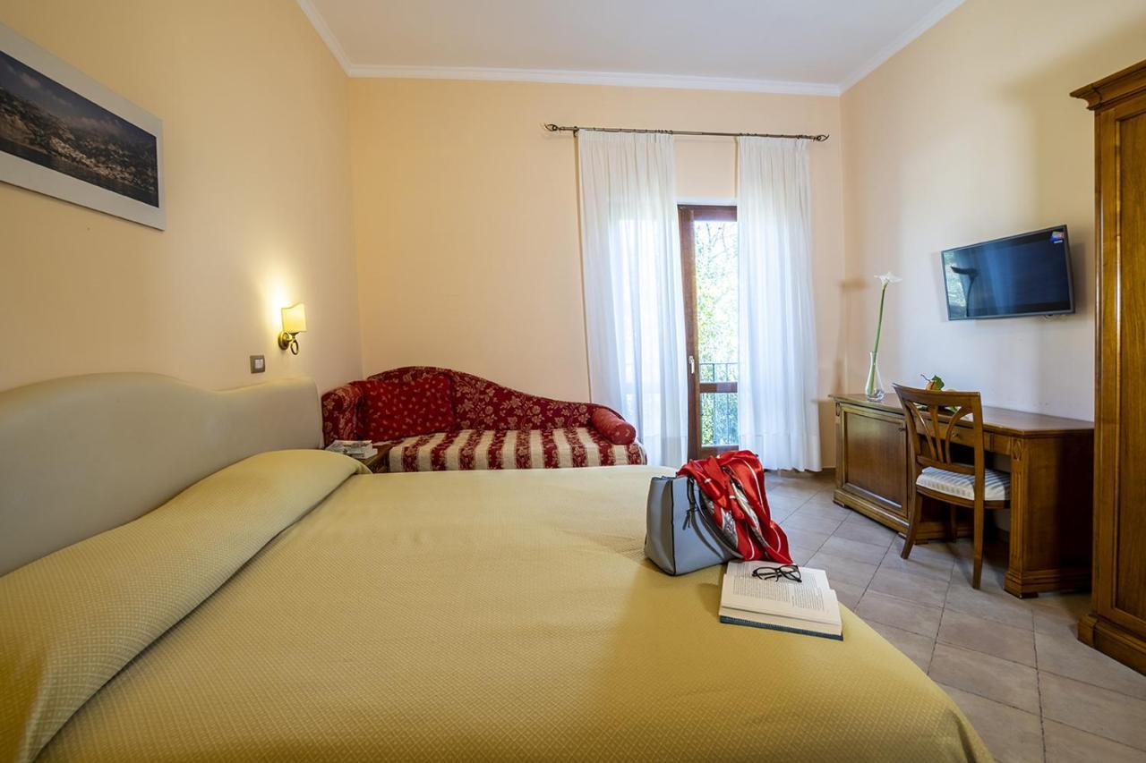 Il Roseto Bed & Breakfast Sorrento Ngoại thất bức ảnh