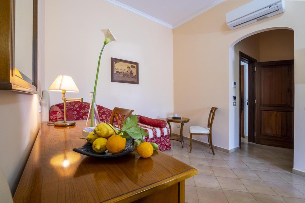 Il Roseto Bed & Breakfast Sorrento Ngoại thất bức ảnh