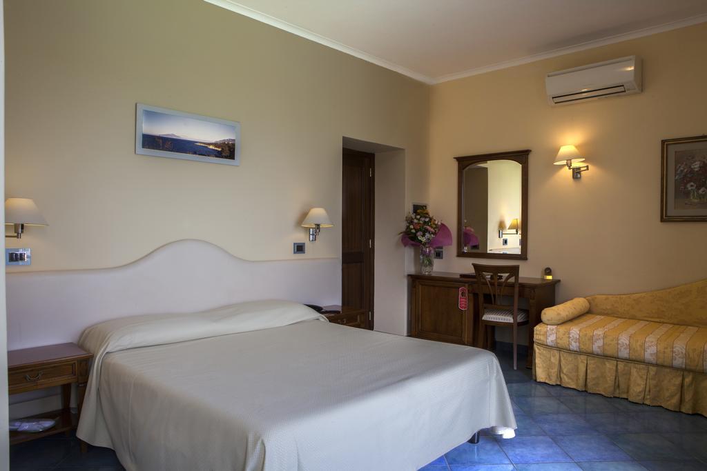 Il Roseto Bed & Breakfast Sorrento Ngoại thất bức ảnh