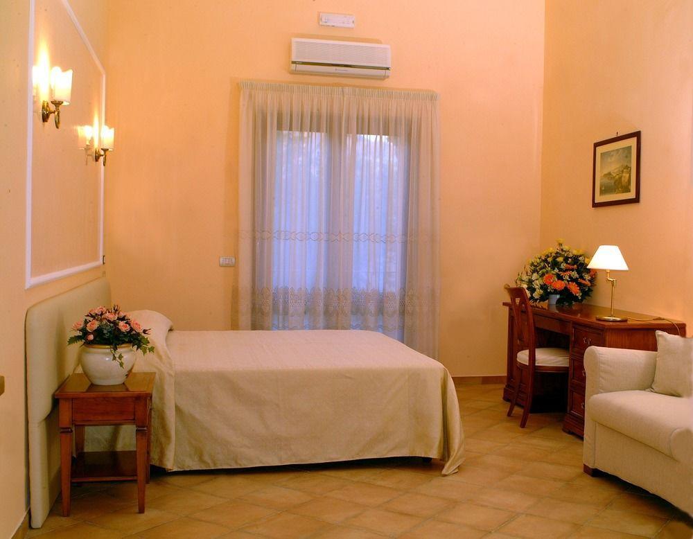 Il Roseto Bed & Breakfast Sorrento Ngoại thất bức ảnh
