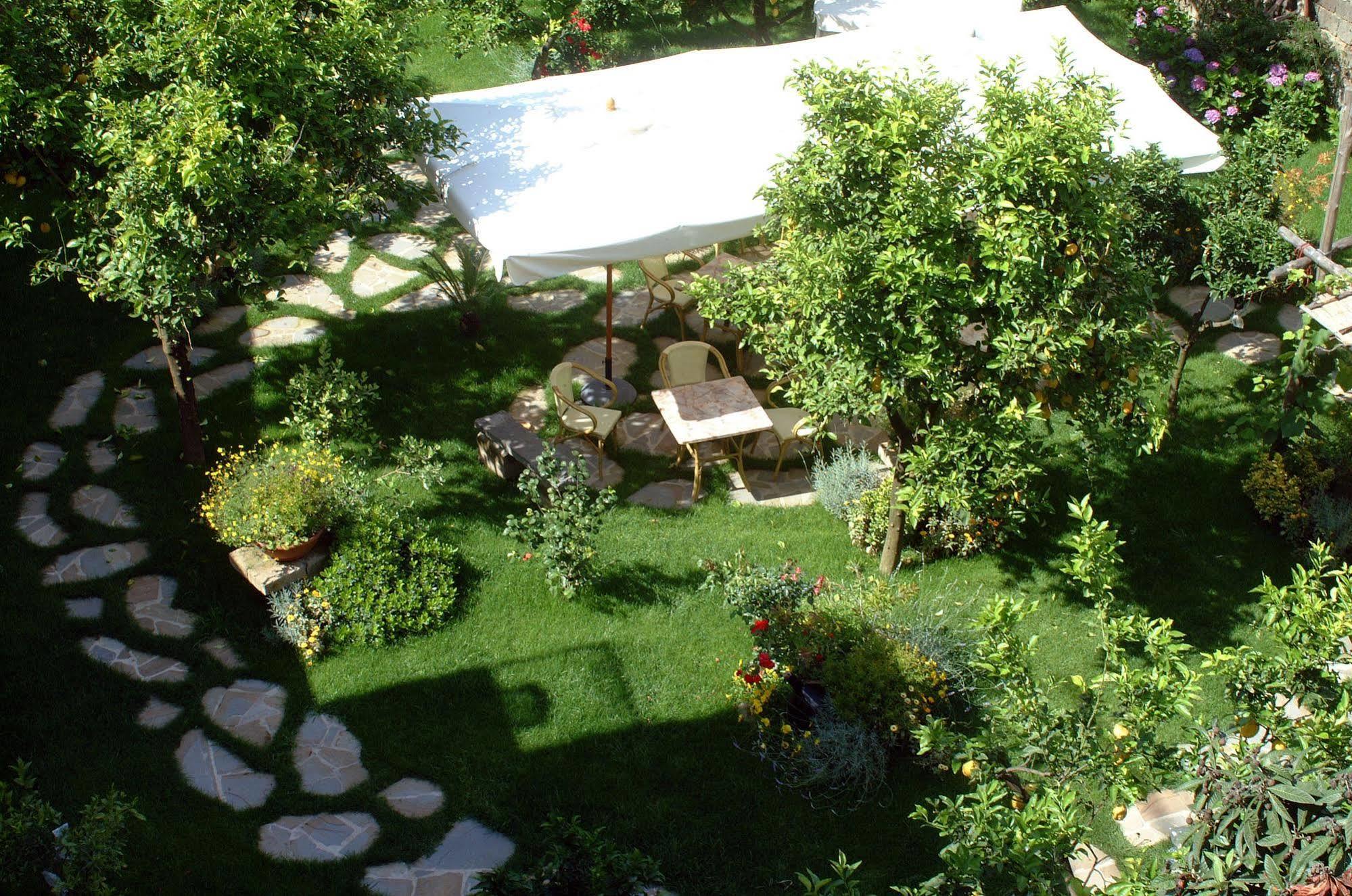 Il Roseto Bed & Breakfast Sorrento Ngoại thất bức ảnh